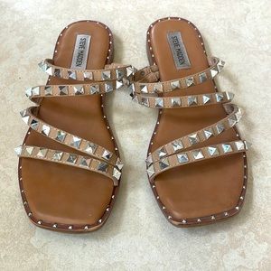 Steve Madden 7.5 sandals.